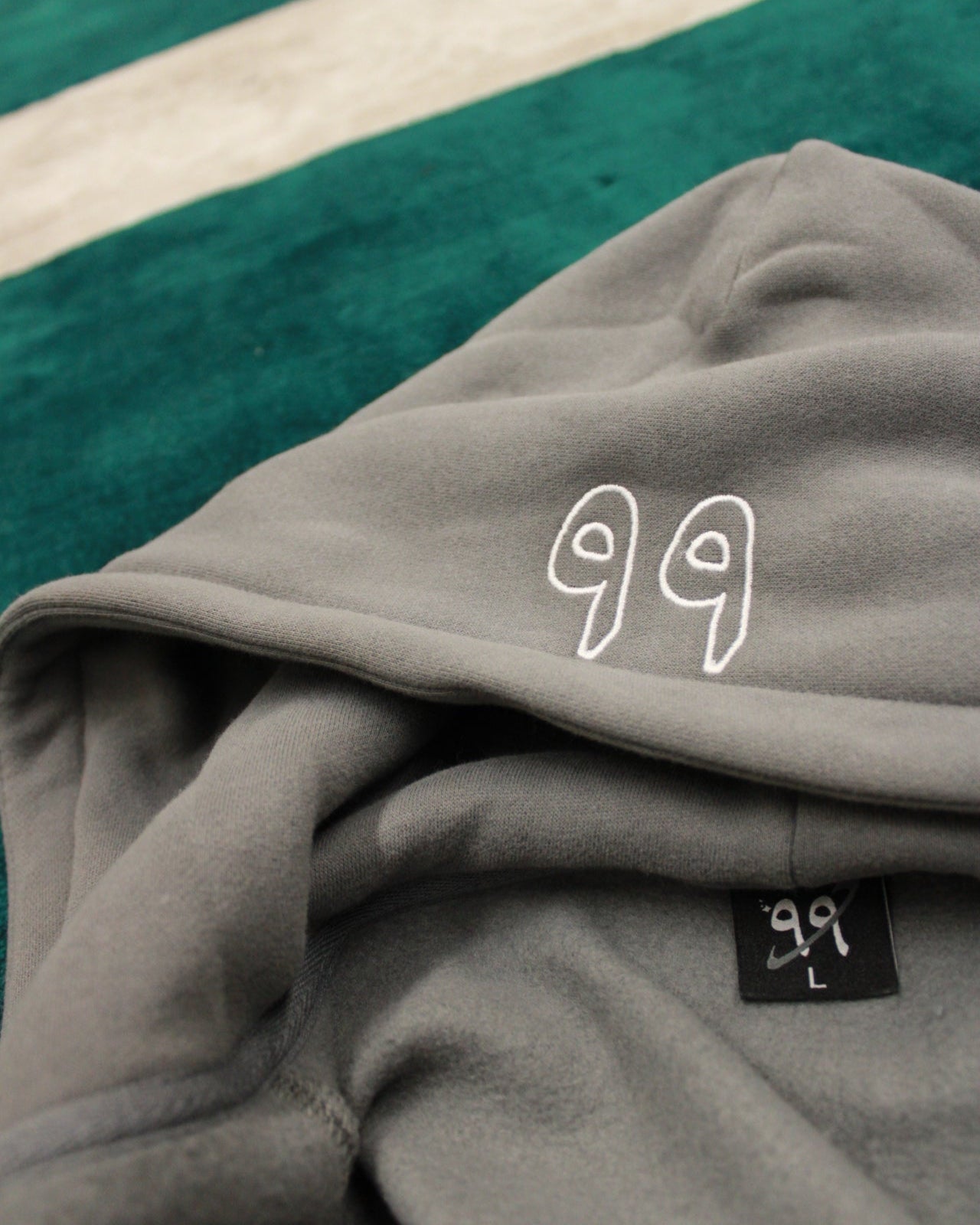 GREY ٩٩ ZIP
